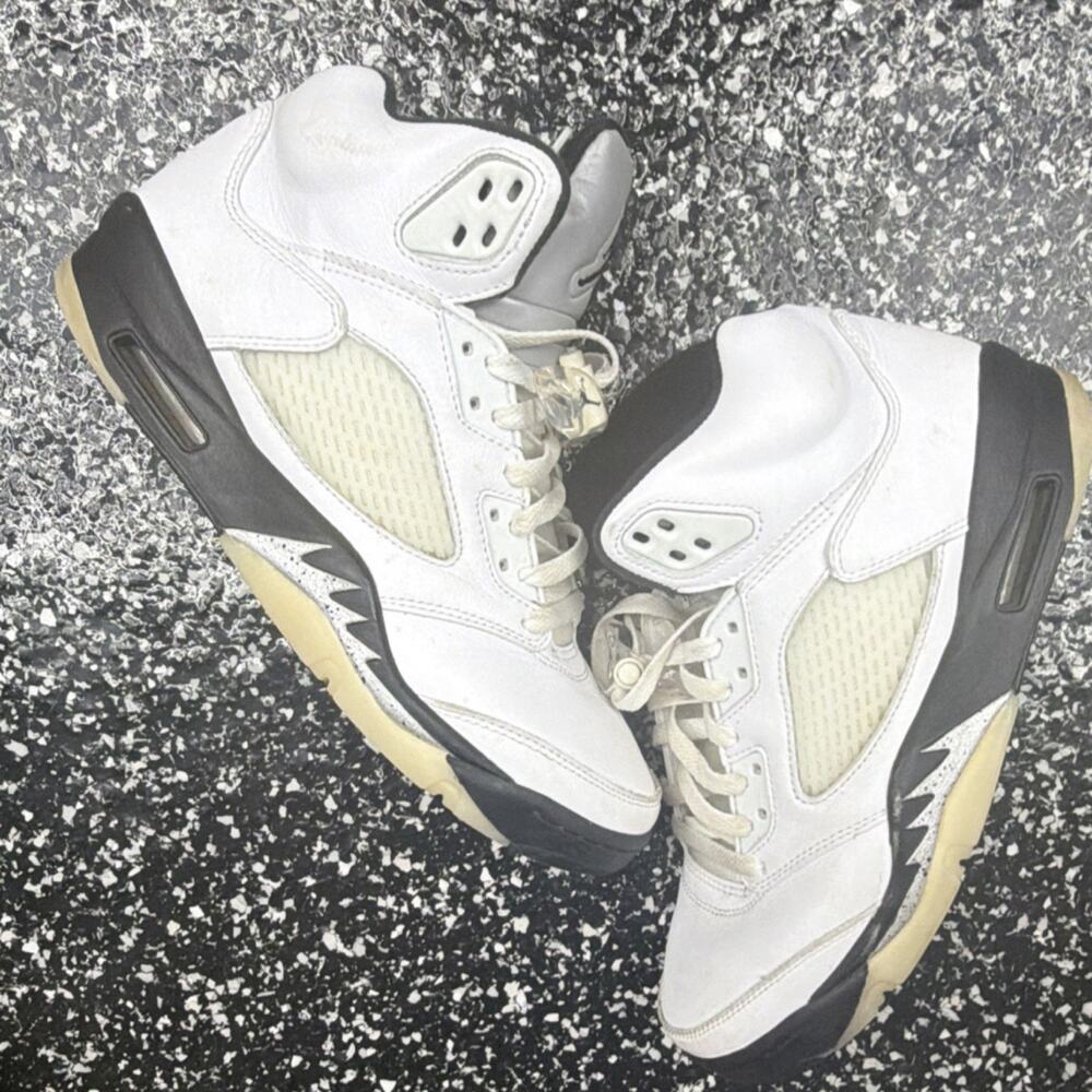 Jordan Air Jordan 5 Retro White Black Men's Athletic Sneakers DD0587-110